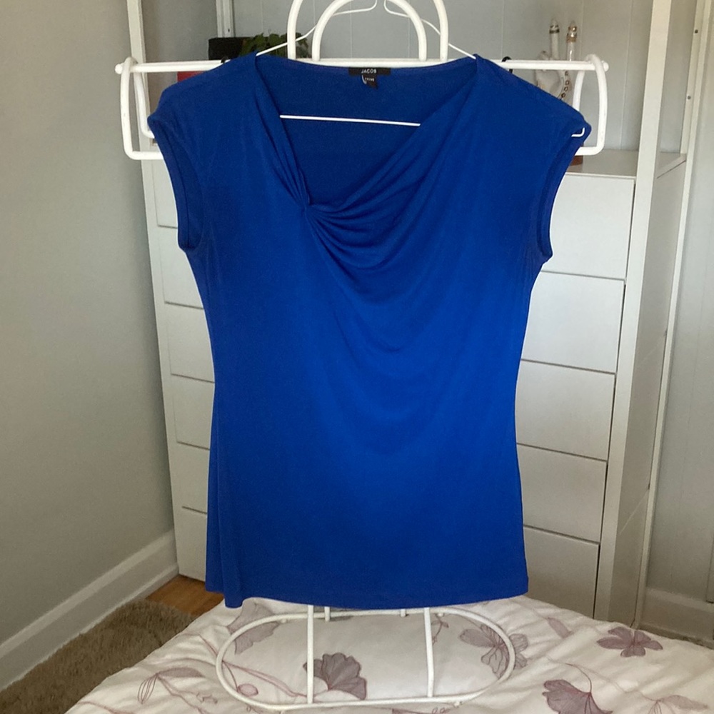 XS blue sleeveless blouse